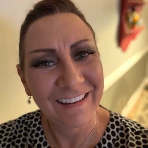 Meet your Posher, Jeannie